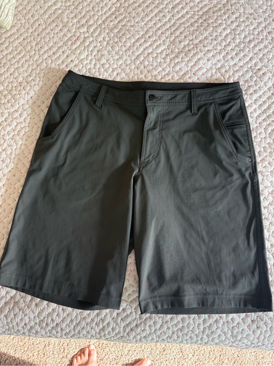 lululemon athletica Other - Lululemen Men's Black Performance Shorts- Five pockets